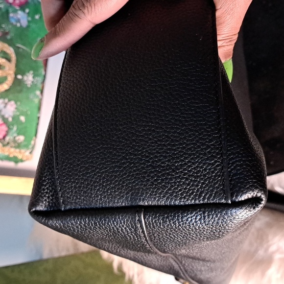 Tory Burch Britten Satchel EUC - Picture 8 of 13